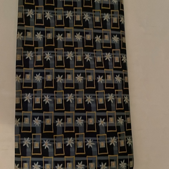 100% Silk Tie - Picture 2 of 2
